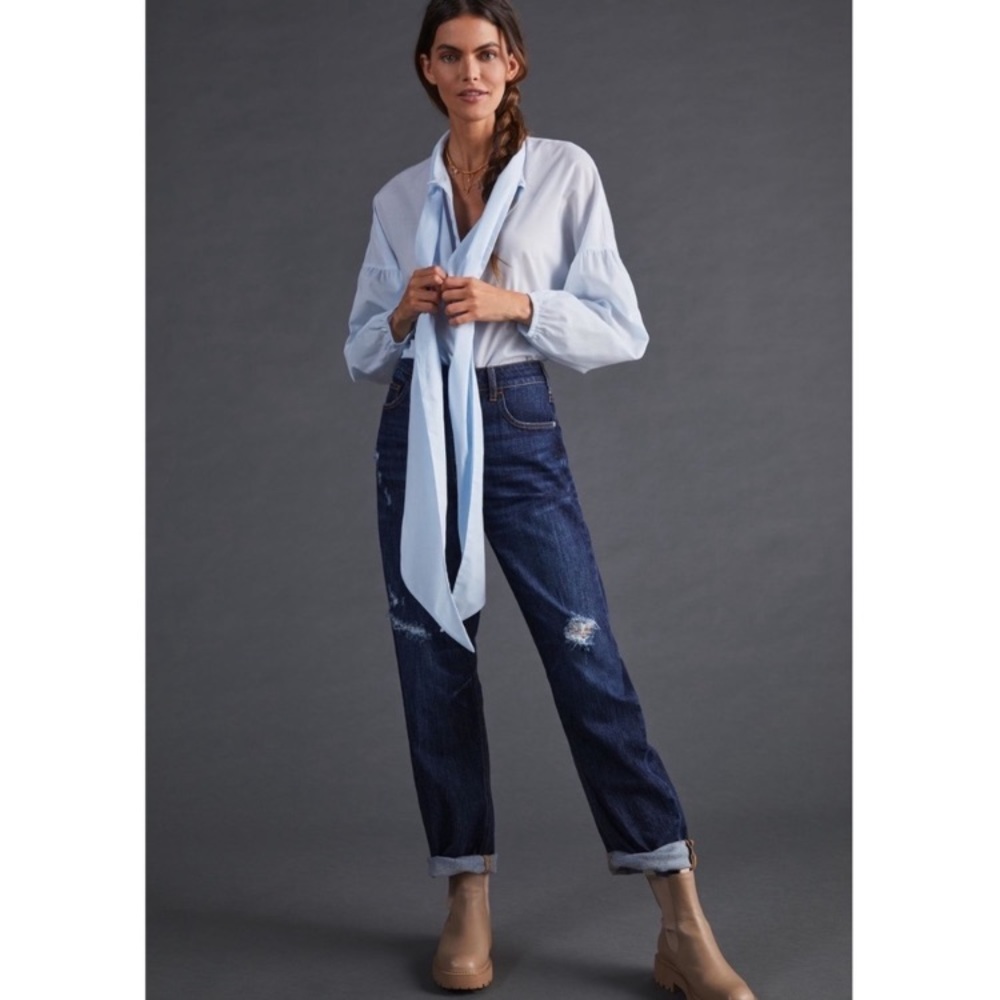 Anthropologie Light Blue Boyfriend Jeans Outfit